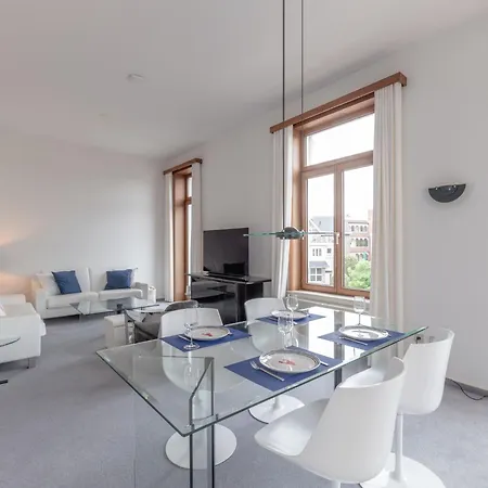 Stylish With Balcony Terrace