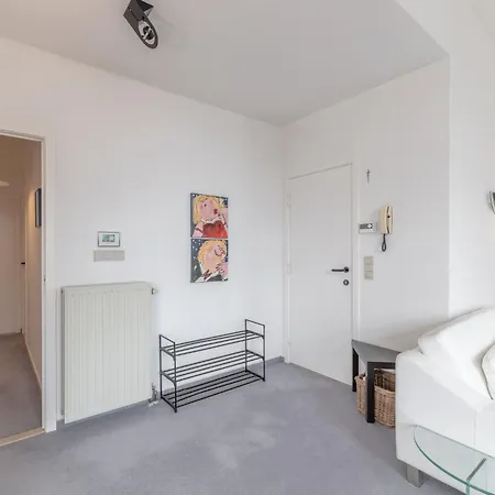 Stylish With Balcony Terrace Appartamento De Haan